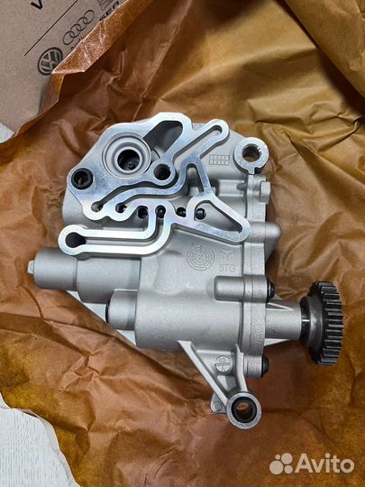 Насос масляный Volkswagen Passat Tiguan 1.8-2.0