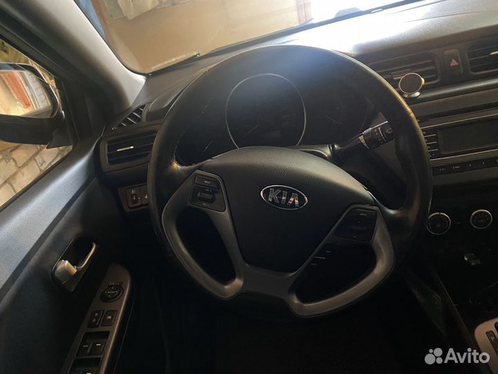 Kia Rio 1.6 AT, 2015, 100 000 км