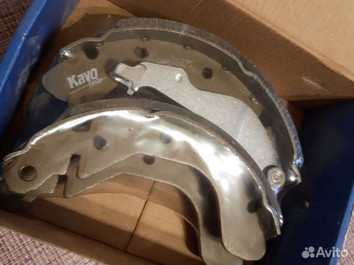 Тормозные колодки барабанные KBS-1401