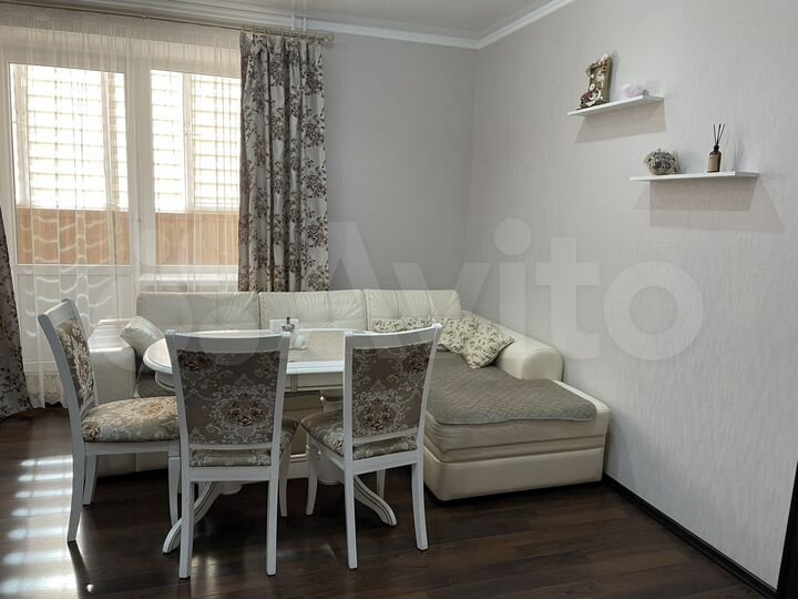 2-к. квартира, 60 м², 3/9 эт.