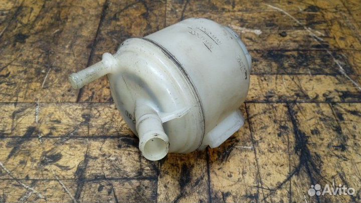 Бачок гидроусилителя Nissan X-Trail T30 1.4