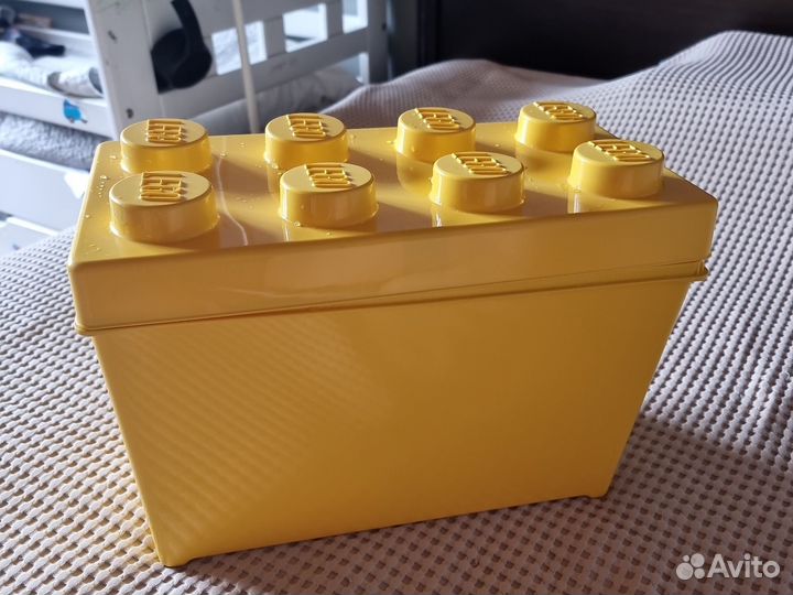 Ящик для хранения игрушек Lego желтый