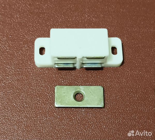 Защелка магнитная накладная 4.11-А СССР