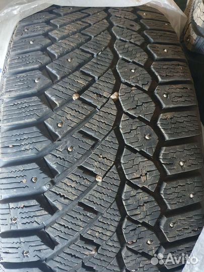 Gislaved NordFrost 100 235/45 R18