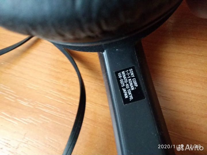 Наушники Sony