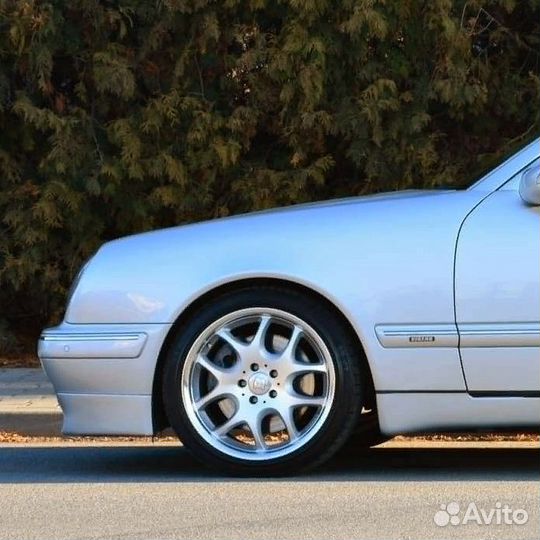 Крыло переднее левое в цвет Mercedes E-Class W210