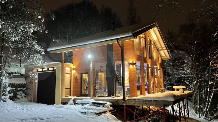 Коттедж 160 м² на участке 30 сот.