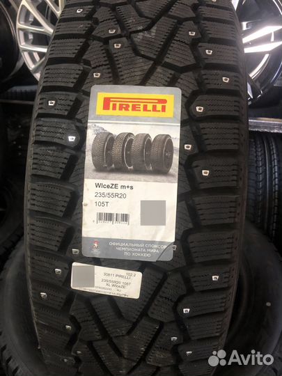 Pirelli Winter Ice Zero 235/55 R20