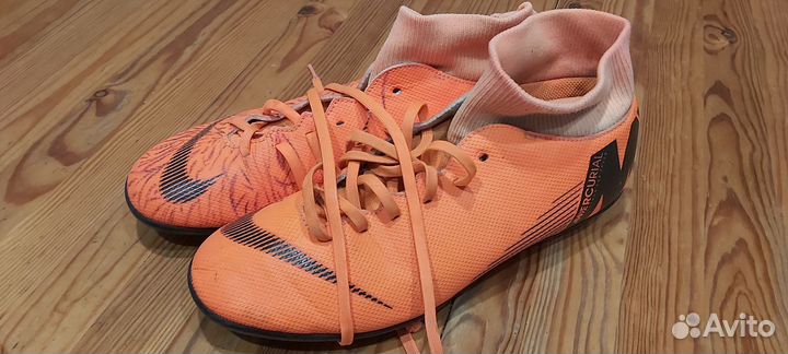 Продам детские бутсы