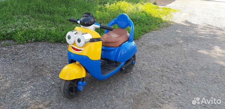 Электрическая машинка для детей