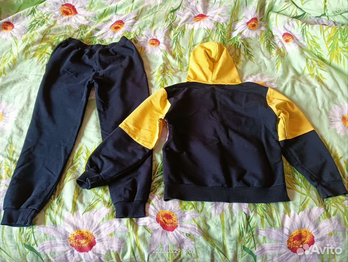 Спортивный костюм для девочки