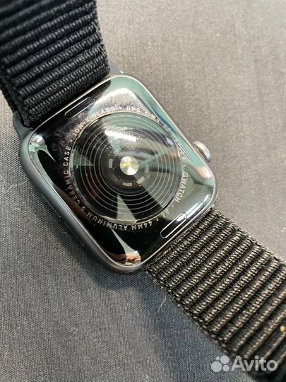 Apple Watch SE 44 mm