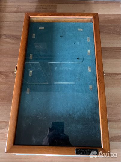 Витрина для значков и медалей