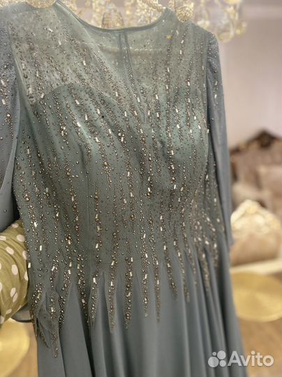 Вечернее платье