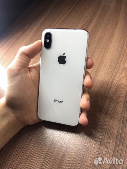 iPhone X, 64 ГБ