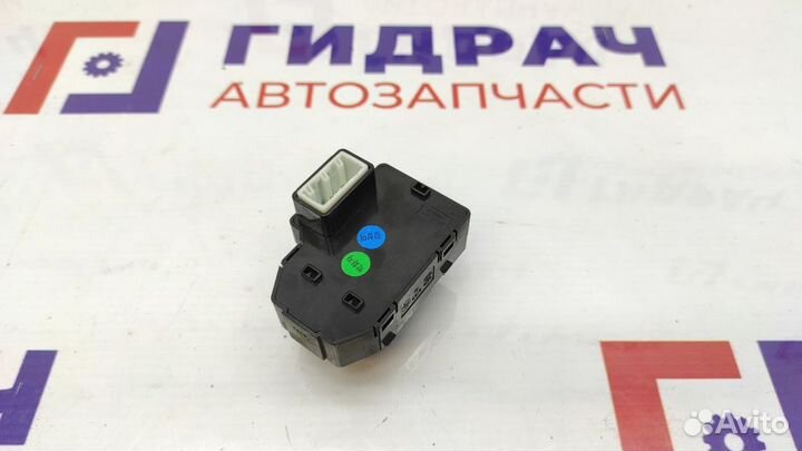 Кнопка регулировки зеркал Hyundai Solaris 2 93530H50004X