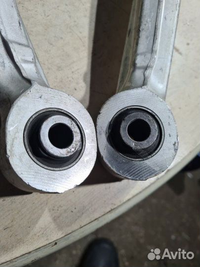 Рычаг поперечный Nissan X-Trail T31