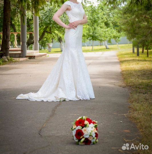 Свадебное платье