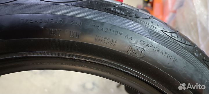 Pirelli P Zero 215/50 R17 95Y