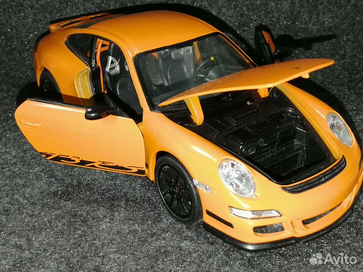 Модель 1/24 Welly Porsche 911 (997) GT3 RS