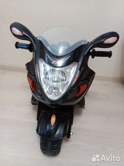 Продам детский мотоцикл на аккумуляторе
