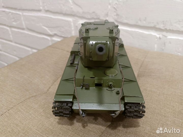 Модель танка kв-2 zvezda