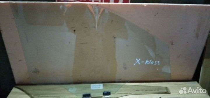 Стекло двери заднее левое Mercedes-Benz X W470