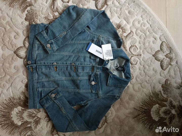 Джинсовая куртка