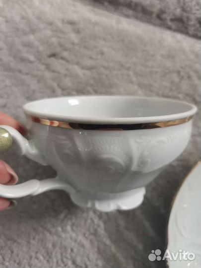 Фарфоровый чайный сервиз