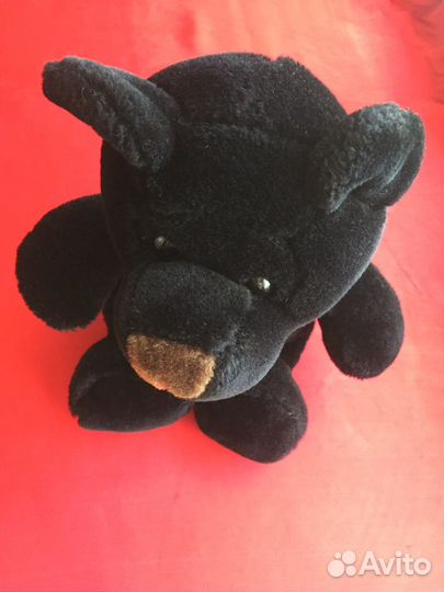 Медведь плюшевый