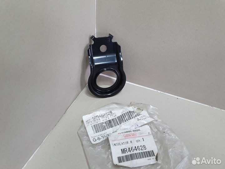 Кронштейн крепления радиатора Mitsubishi Lancer 9