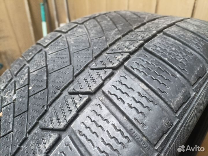 Continental ContiWinterContact TS 830 P 255/40 R20 101V