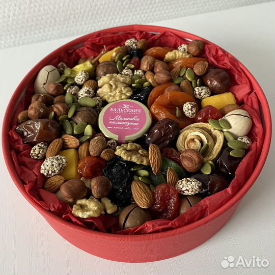 Подарок для учителя. Бокс с сухофруктами