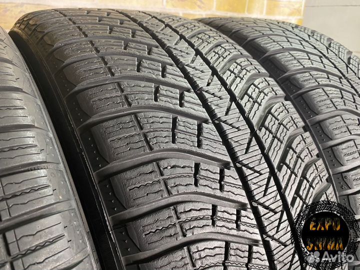 Michelin Pilot Alpin 5 SUV 265/45 R20 и 295/40 R20 104V