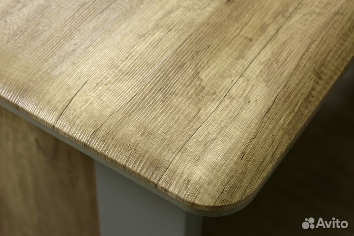 Стол для руководителя Dioni DST 1690