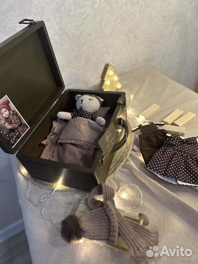 Мягкая игрушка ручной работы в подарочном чемодане