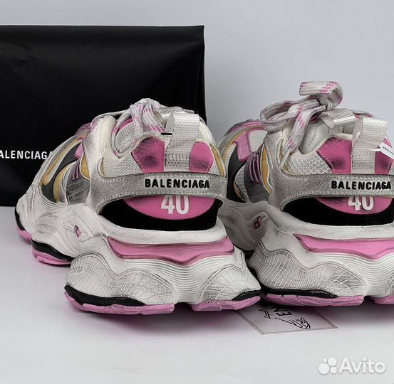 Кроссовки Balenciaga Cargo Sneaker Worn Out Pink