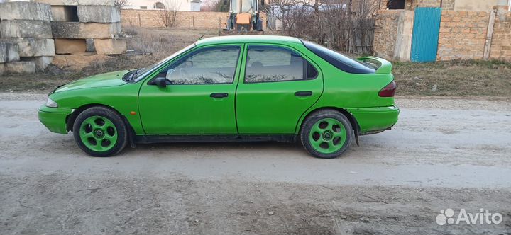 Ford Mondeo 1.8 МТ, 1994, 322 000 км
