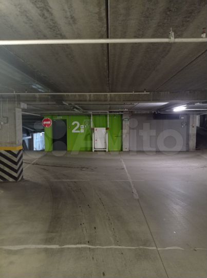 Машиноместо, 14 м²