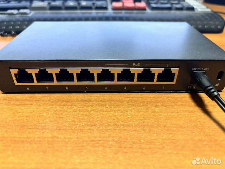 Коммутатор PoE TP-Link TL-SF 1008P