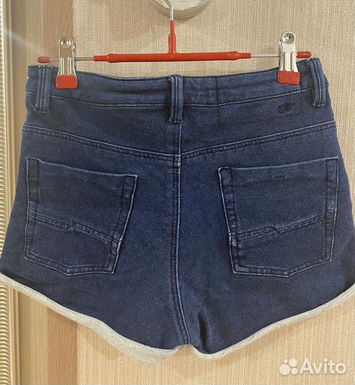 Джинсовые шорты