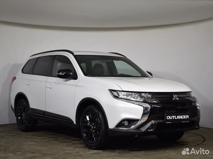 Mitsubishi Outlander 2.0 CVT, 2022