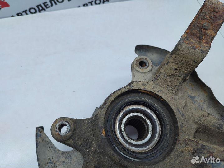 Ступица передняя правая Nissan Lucino N15 1995 г.в