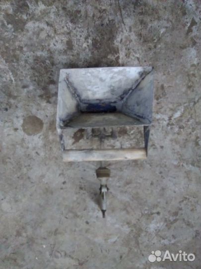 Хопер ковш, пневмо разбрасыватель штукатурщики