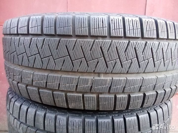 Pirelli Ice Asimmetrico 235/50 R18 92H