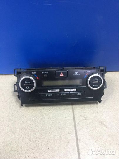 Блок управления климат-контролем Toyota Camry 50