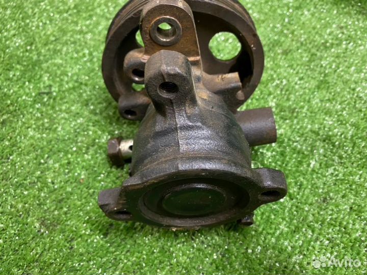 Насос гидроусилителя руля Toyota Carina E 2C 1994