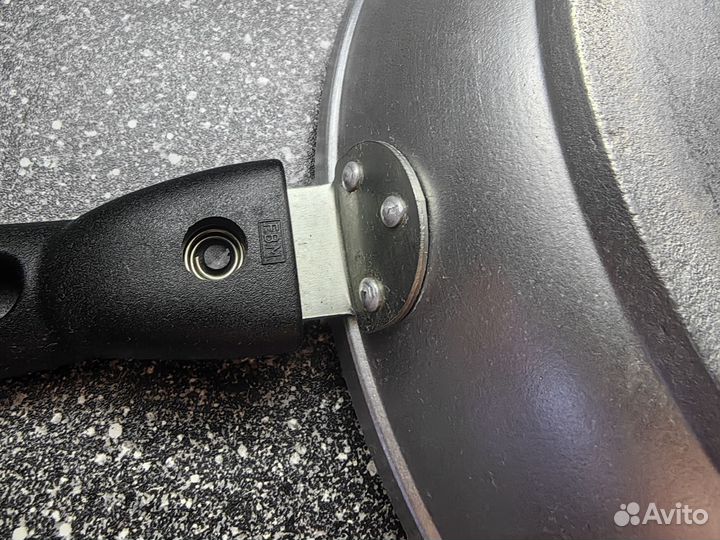 Сковорода алюминиевая и нержавейка