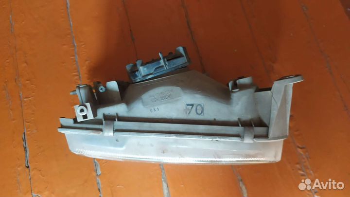 Фара правая Ниссан Террано RR50