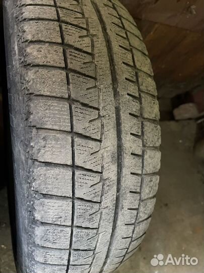 Bridgestone Blizzak Ice 185/65 R15